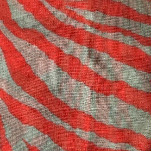 ✨HOST PICK✨ Women’s Coral & Gray Zebra Print Sheer Shirt - Picture 10 of 12